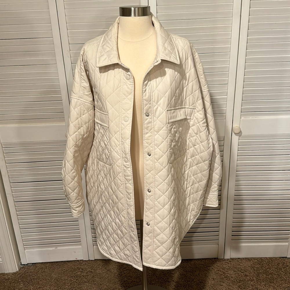 NWOT Old Navy Active Quilted Jacket